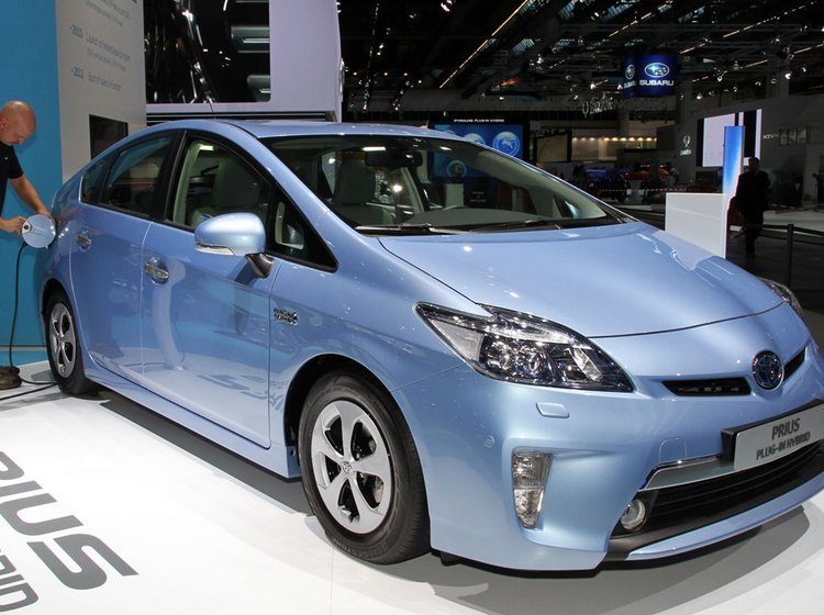 Toyota Prius er snart klar til salg som opladningshybrid.