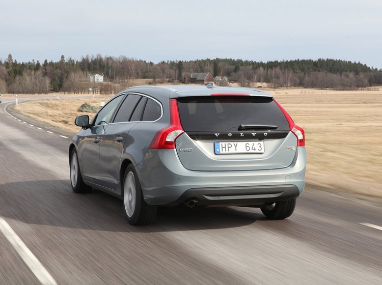 Drive-udgaven af V60/S60 er noget så sjældent som en velkørende økobil.