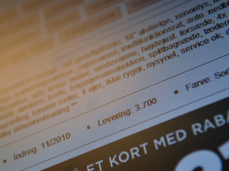 Forbrugerne bør være mere kritiske overfor leveringsomkostningerne, når de køber brugt bil, mener FDM.