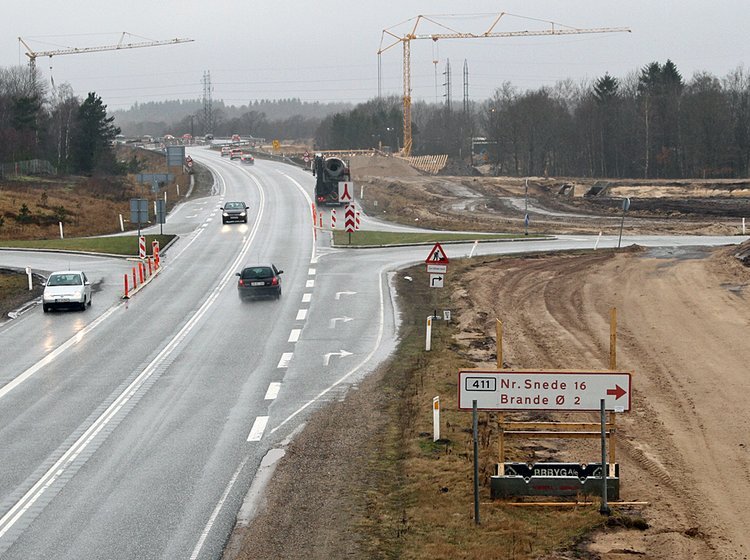 Anlægsarbejdet ved sidste etape af Midtjyske Motorvej, foto fra foråret 2013.