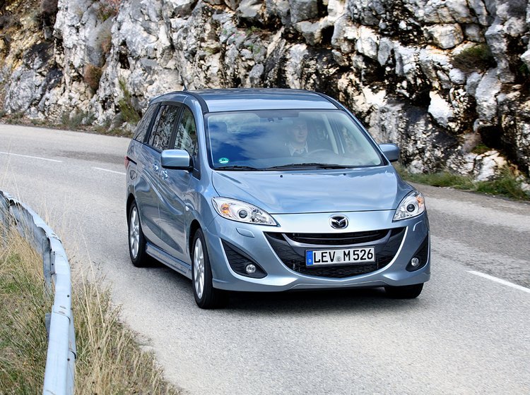 Mazda 5 er en velkørende og praktisk familiebil