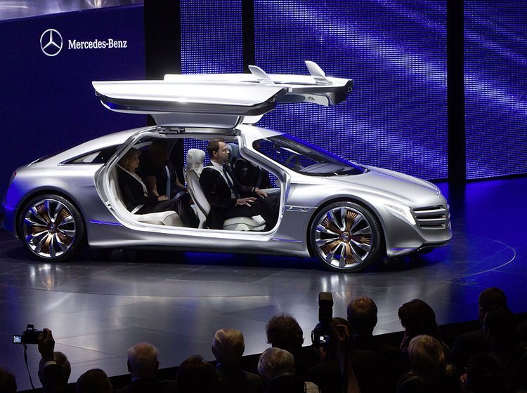 Mercedes-Benz F125 havde premiere på Frankfurt-showet.