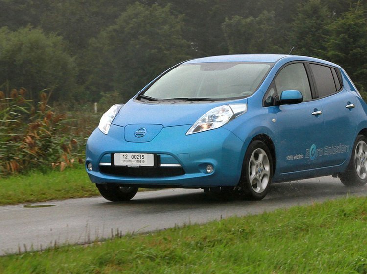 Nissan Leaf lanceres til 294.370 kr.