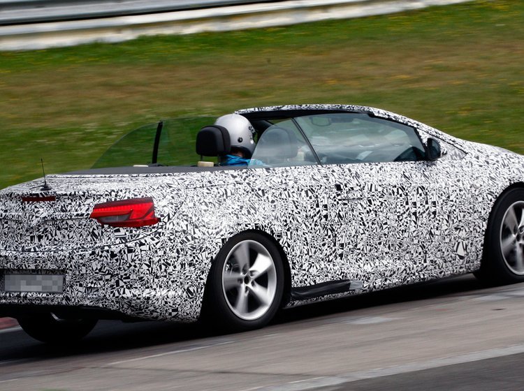 Opel Cascada fanget under afsluttende testkørsler.