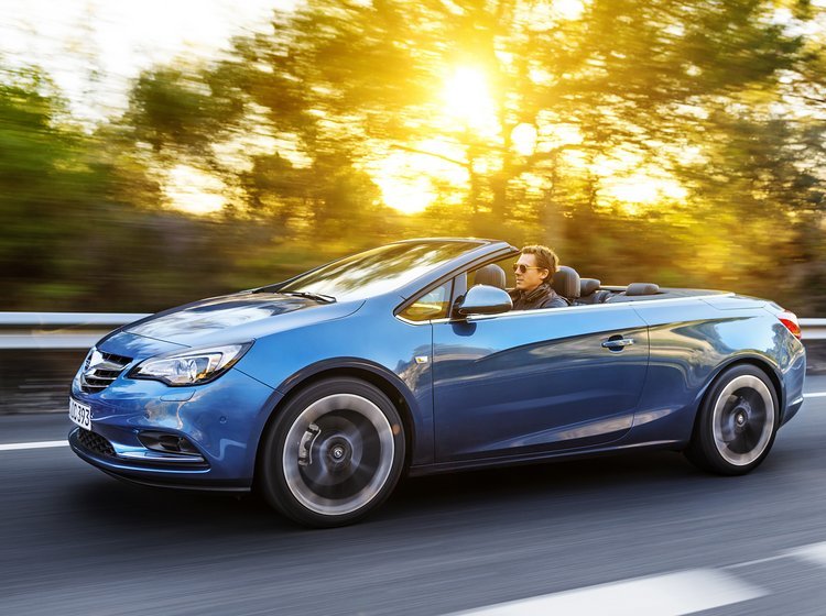 Opel Cascada er den første bil, der udstyres med en af de nye Opel-motorer