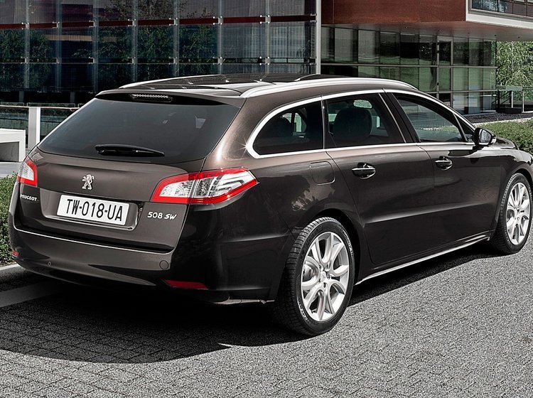 Peugeot 508 hedder som stationcar SW.