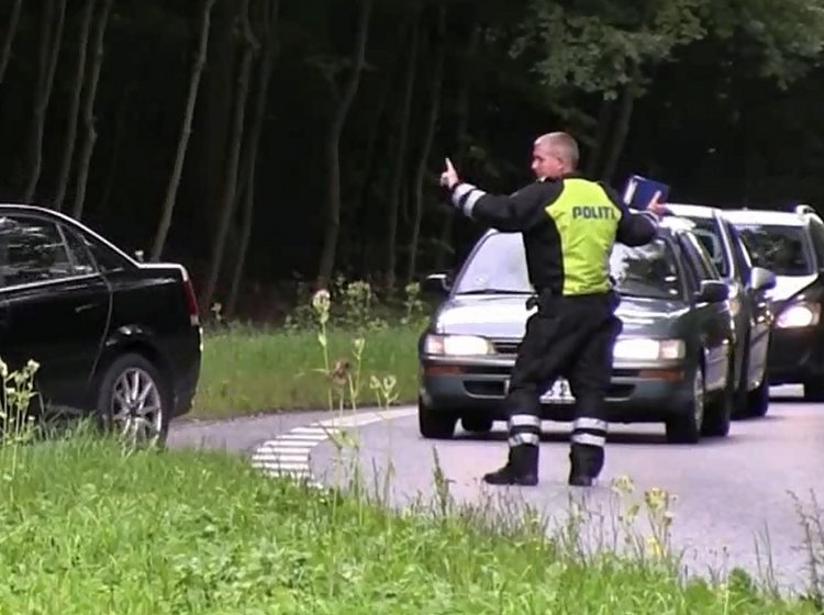 Politiet vinker alt og alle ind, når de store totalkontroller er i gang.