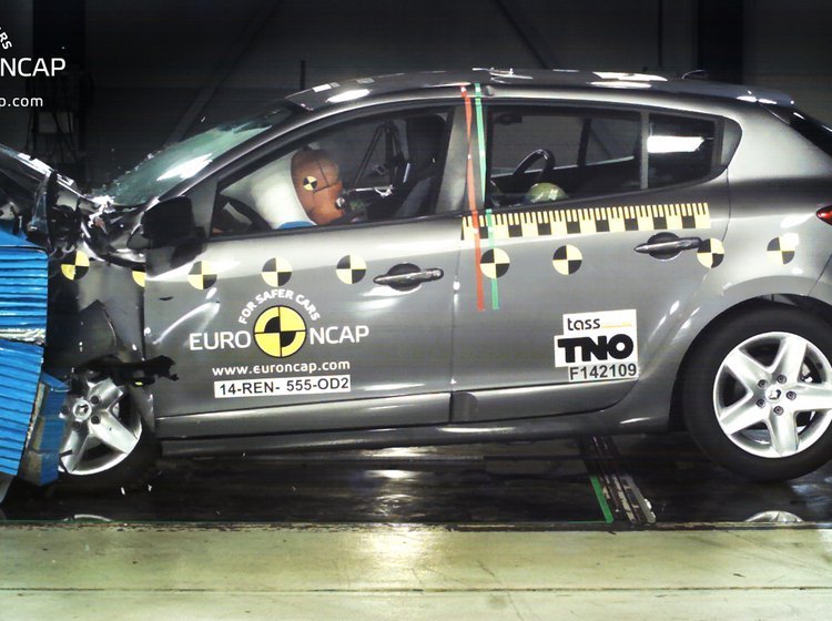 Renault Mégane er efter seks år blevet gentestet til tre Euro NCAP-stjerner