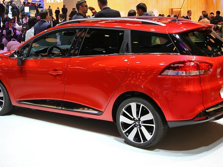 Renault Clio stationcar er 4,26 meter lang.