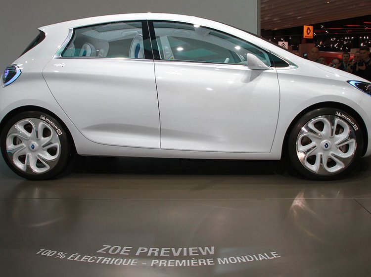 Renault Zoe er på størrelse med Clio, men er teknisk helt sin egen.