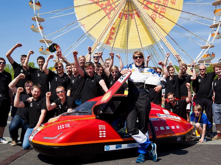 Velfortjent jubel hos DTU Roadrunners. Holdet vinder atter Shell Eco-marathon i kategorien alternativt brændstof.