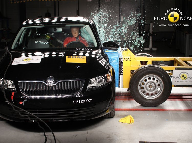 Euro NCAP har præmieret Skoda Octavia for sine hele fire nye sikkerhedssystemer