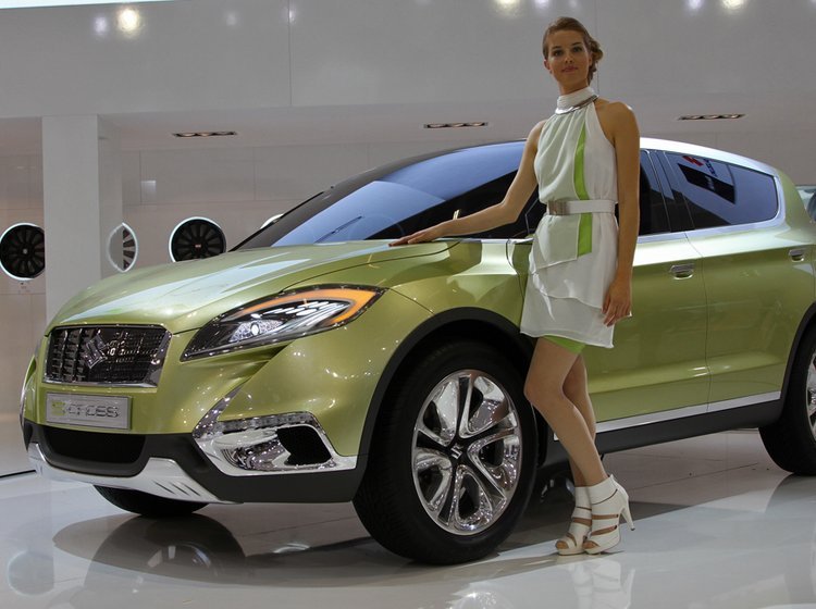Suzuki S-Cross kommer i produktionsudgave næste år.