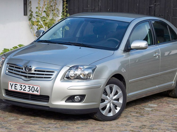Toyota Avensis produceret i perioden 2000-2008 er berørt af tilbagekaldelsen.