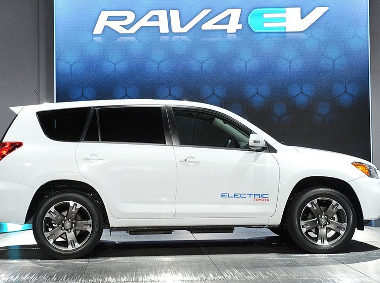 Toyota RAV4 havde i den elektriske udgave premiere på Los Angeles Autoshow. 