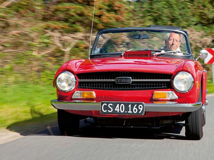 Triumph huskes i dag mest for de klassiske TR-sportsvogne fra 50erne, 60erne og 70erne – som denne TR6 PI fra 1970.