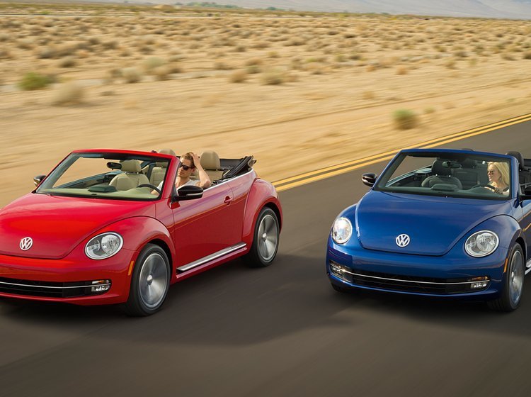 VW Beetle er klar i den åbne udgave med lynhurtig kaleche.