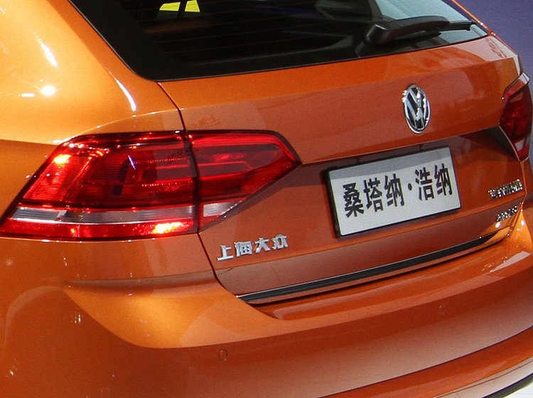 Gran Santana sælges som en VW i Kina, men i fremtiden kommer der biler uden VW-logo.