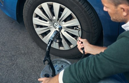 dusin indre Præferencebehandling Kan bilens dæk blive for gamle: Få styr på fakta | FDM