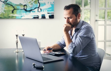 Pas på, når du handler bil på internettet. Det ikke alle bilsælgere, der har rent mel i posen.