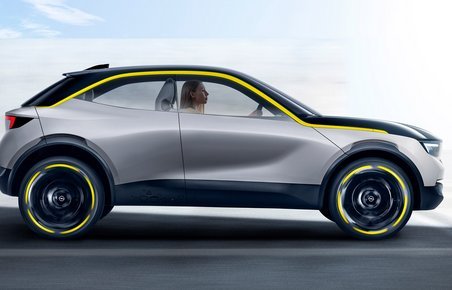 Opel GT X Experience i profil.