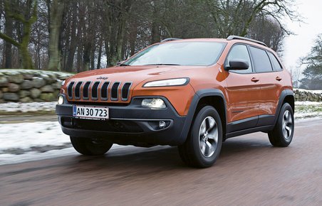 Jeep Cherokee forfra