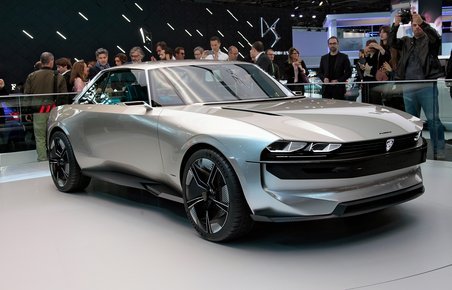 Konceptbilen E-Legend.
