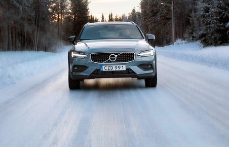 Kommende Volvo'er får maks. lov til at køre 180 km/t.