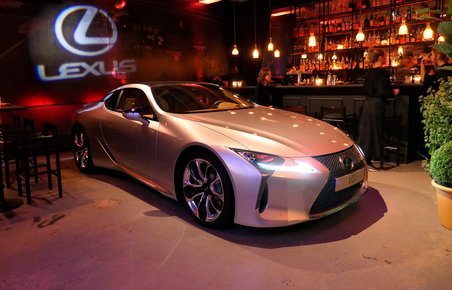 Luksuscoupéen LC er blandt de syv Lexus-modeller, man kan købe i Danmark fra 2020.
