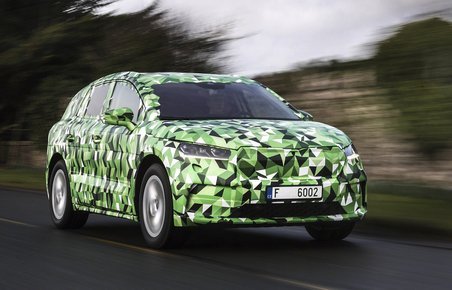 Skoda Enyaq set forfra