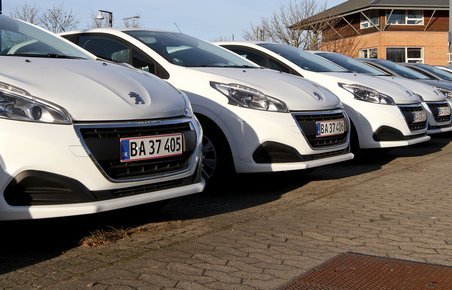 Peugeot 208 holder sig øverst på salgstronen, også efter at den gamle model blev erstattet af en helt ny og dyrere generation.