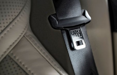 Volvo må kalde 2,2 mio. biler til kontol for mulig slid på sikkerhedsselerne.