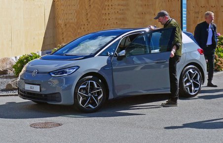 VW ID.3 kom til landet i september og er med til at løfte det danske elbilsalg.
