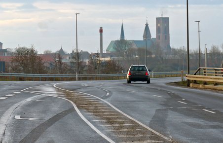 Omfartsvejen ved Ribe, en del af rute 11, er nu udvidet til fire spor.