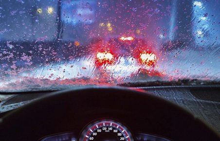 Kør sikkert i regnvejr