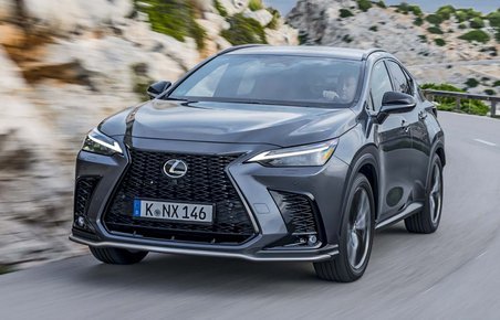 Lexus NX set forfra