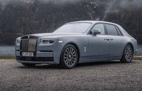 Rolls-Royce Phantom set forfra