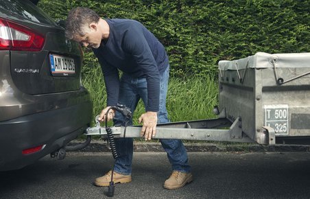 Hvordan Parkerer Du Lovligt Med En Trailer? Se Reglerne Og Undgå En ...