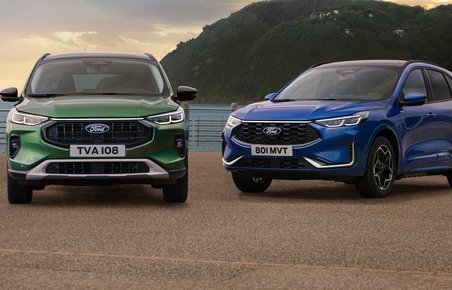 Ford Kuga i grøn og blå.