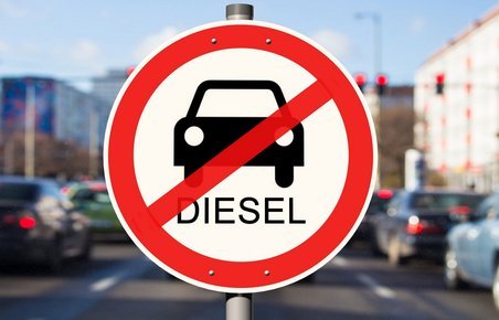 Skilt viser adgang forbrudt for dieselbiler
