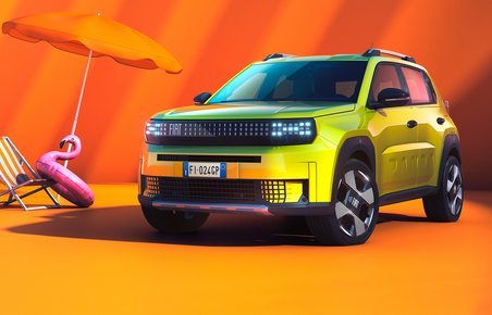 Gul Fiat Grande Panda forfra.