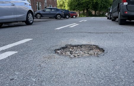 Store huller i vejene
