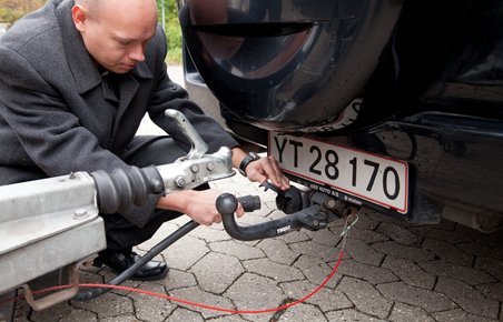 Spænd din trailer sikkert bag på bilen