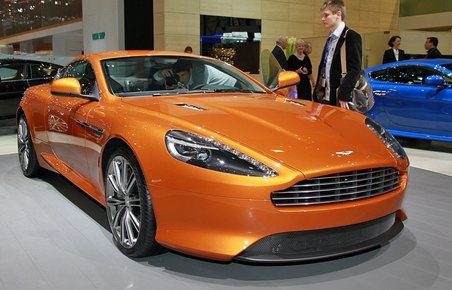 Aston Martin Virage havde verdenspremiere på Genève-udstillingen i marts.