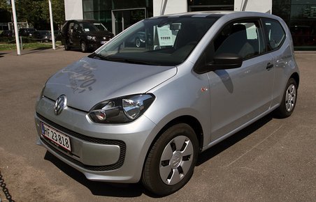 VW Up buldrer frem og er nu nr. tre i år.