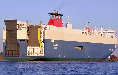 Baltic Ace hadve 1.400 biler ombord, da det sank.