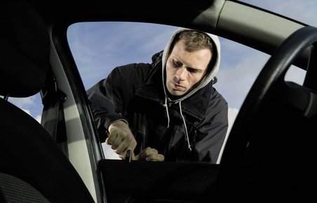Selvom bilen har startspærre, kan den godt stjæles