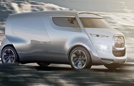 Citroën Tubik er på længde med en limousine, men meget mere rummelig i kraft af højden og bredden på godt to meter.