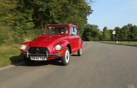 Er man på udkig efter en billigere klassiker, kan man med fordel vælge en af de billigere søstermodeller, skriver MotorClassic