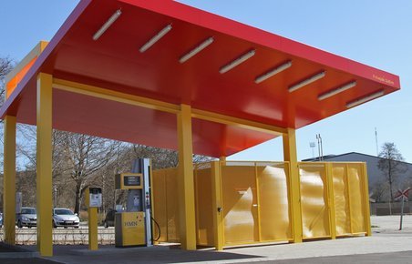 Den første helt offentlig tilgængelige gastankstation i Danmark åbnede i april 2013 i Skive.